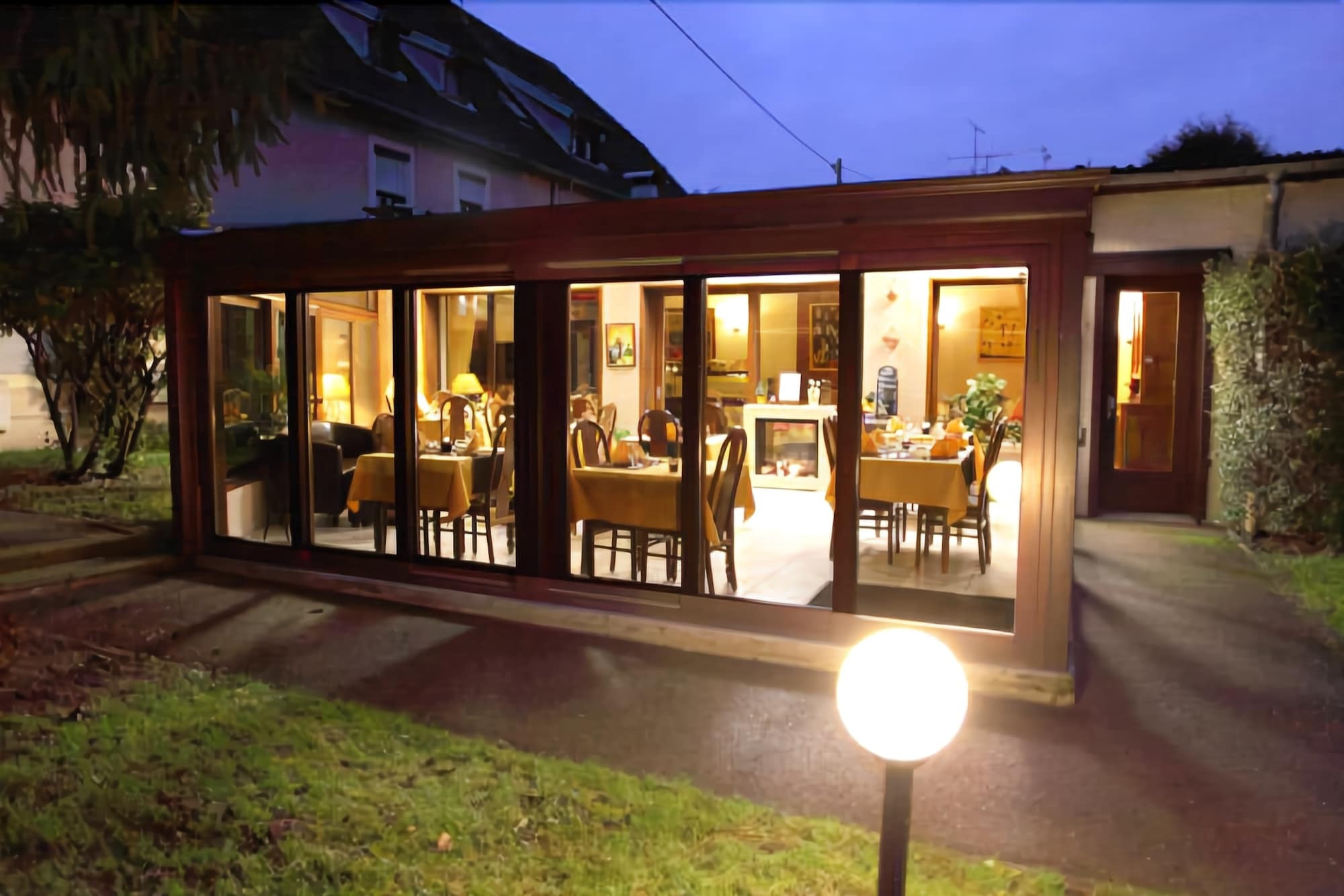 Les Tilleuls Montbeliard Sud Audincourt ภายนอก รูปภาพ